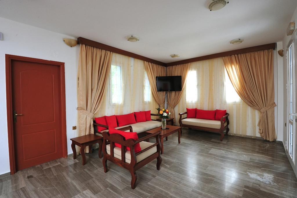 Anna Ageliki Aparthotel Damnoni Exterior foto