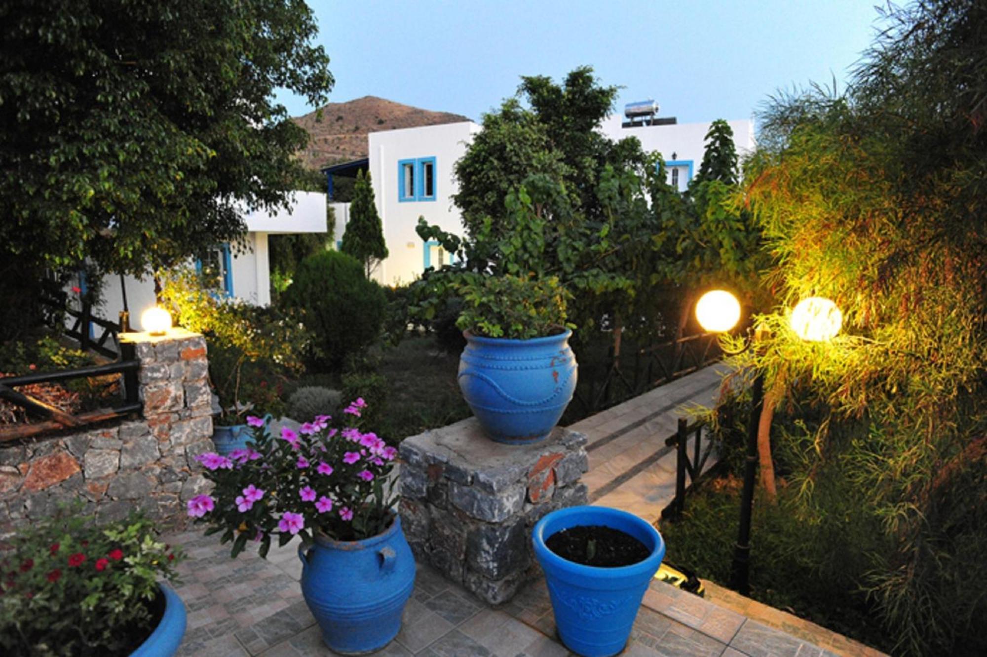 Anna Ageliki Aparthotel Damnoni Exterior foto